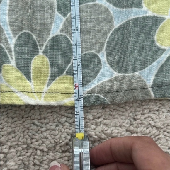 H&M Floral A-Line Skirt in Yellow, White, and Brown - Picture 5 of 9